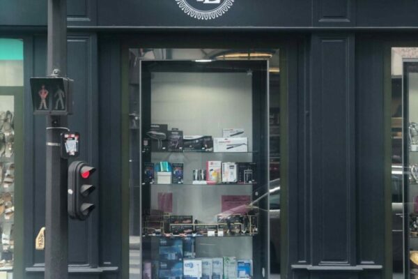 T-Leclerc | Logo adhésif sur façade extérieur
