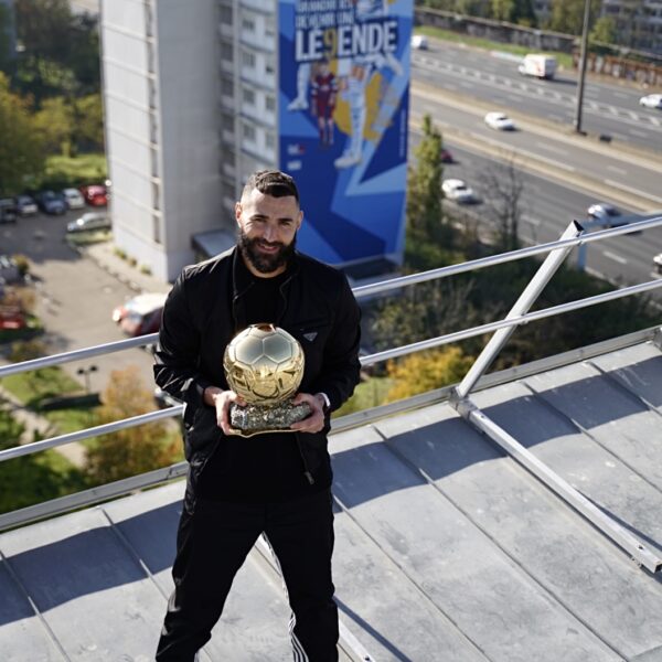 Adidas Fresque Karim Benzema à Bron