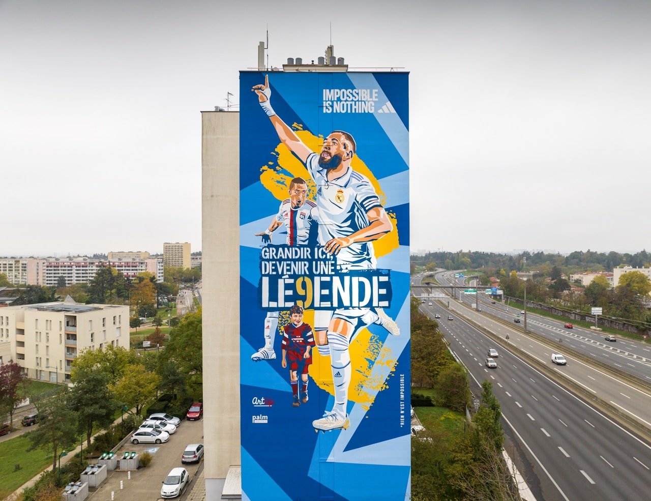 Adidas Fresque Karim Benzema à Bron