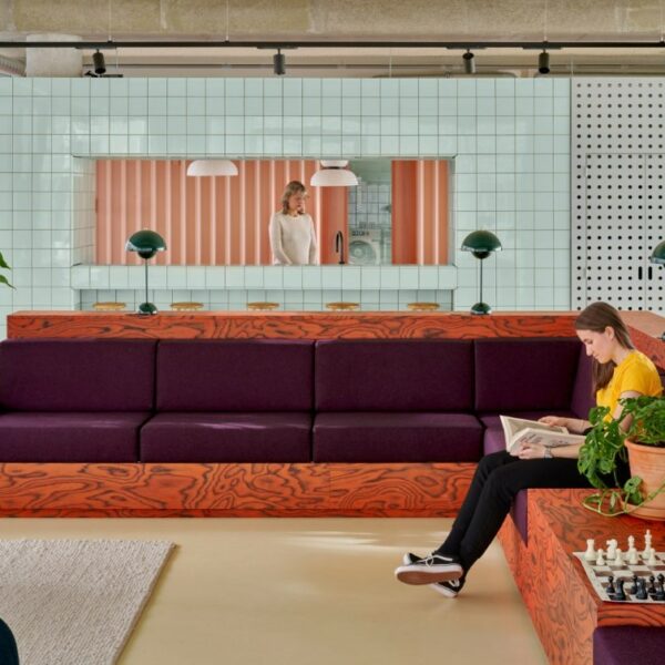 Domūs Houthaven : un immeuble résidentiel à Amsterdam