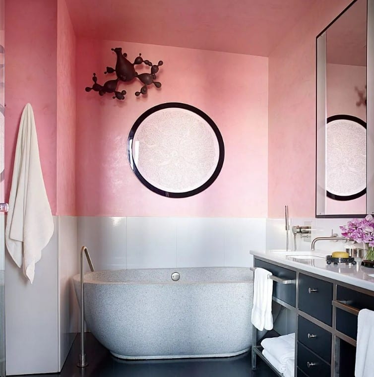 salle de bain couleur rose poudrée